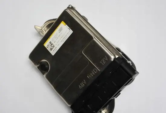 Audi A8 S8 D5 Voltage converter/converter module 4M0959663C