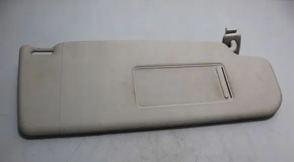 Volkswagen Golf VI Sun visor
