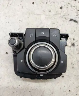 Mazda 6 Head unit multimedia control G46C66CM0A 640Y1