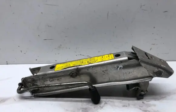 Audi A4 S4 B6 8E 8H Lift Jack 8E0011031D