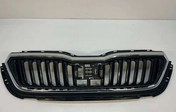 Skoda Scala Front bumper upper radiator grill 657853653 320010112 913000100