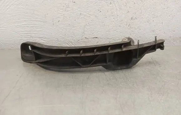 Volkswagen Golf V Front bumper mounting bracket 1K0807889B