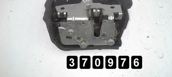 BMW X5 E53 Front door lock 8402601