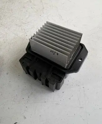 Toyota Prius (NHW20) Heater blower motor/fan resistor 8716547020 4993001200