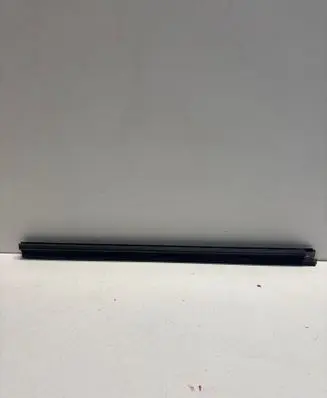 BMW X7 G07 Front door glass trim molding 7431139