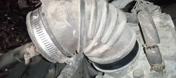 Suzuki SX4 Air intake hose/pipe