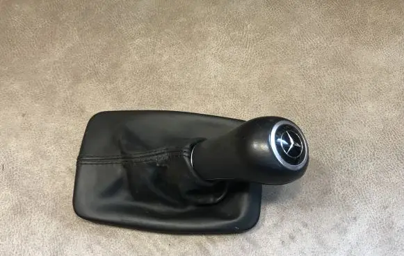 Mercedes-Benz E C207 W207 Gear lever shifter trim leather/knob A2042677510