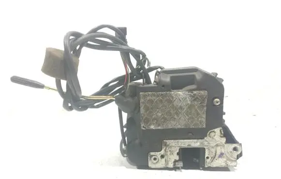 Mercedes-Benz E W211 Front door lock 2117200335