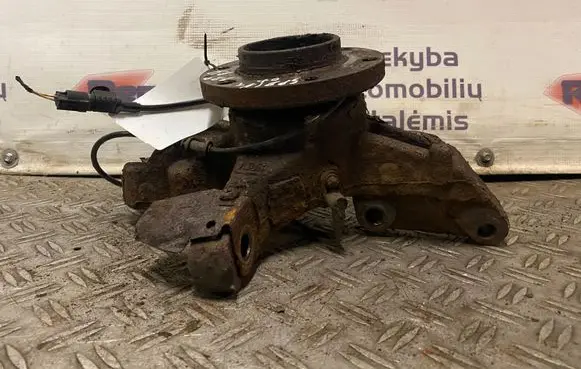 Mercedes-Benz Sprinter W906 Front wheel hub