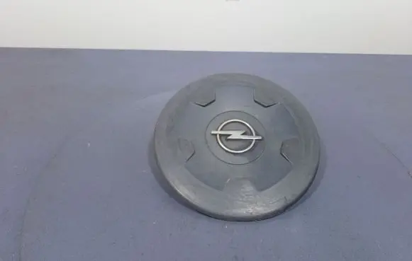 Opel Movano A R17 wheel hub/cap/trim 8200035459