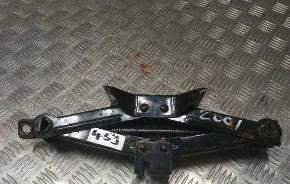 Subaru Legacy Lift Jack 140515