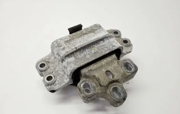 Volkswagen Jetta VI Engine mount bracket 1K0199555