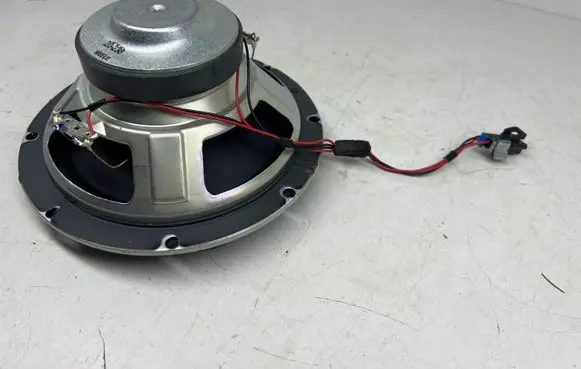 Hummer H3 Subwoofer speaker 20238 M6EL6 28024067