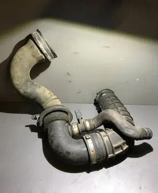 Audi A8 S8 D3 4E Air intake duct part 057129609F