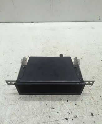Nissan X-Trail T30 Glove box 6847501U10 6847535F00