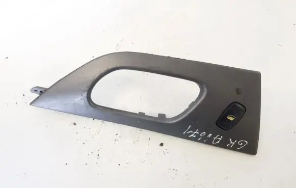 Peugeot 407 Front door window switch trim 964692997702
