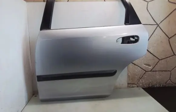 Honda Civic Rear door