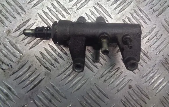 Opel Zafira B Fuel distributor 55203803
