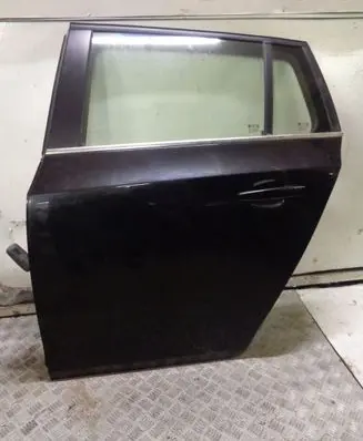 Chevrolet Cruze Rear door 