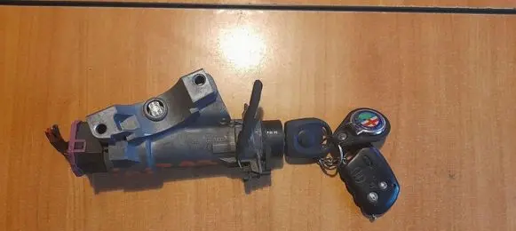 Seat Ibiza III (6L) Ignition lock 4B0905851C