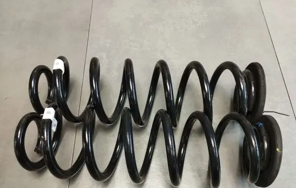Audi Q3 F3 Rear coil spring 5Q0511115NA