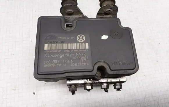 Volkswagen Golf V ABS Pump 1K0907379N 10097003133 1K0614117F