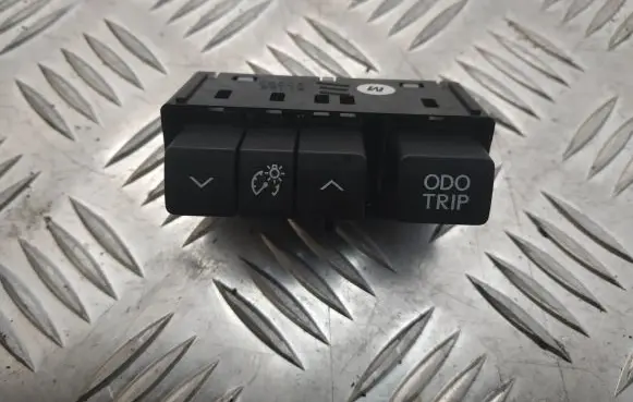 Lexus IS III XE30 Other switches/knobs/shifts 15D053