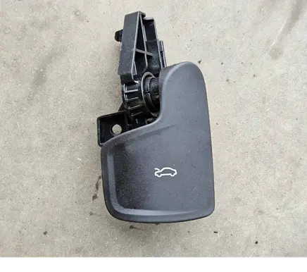 Audi A6 S6 C8 4K Engine bonnet (hood) release handle 4K1823633B 1248590101