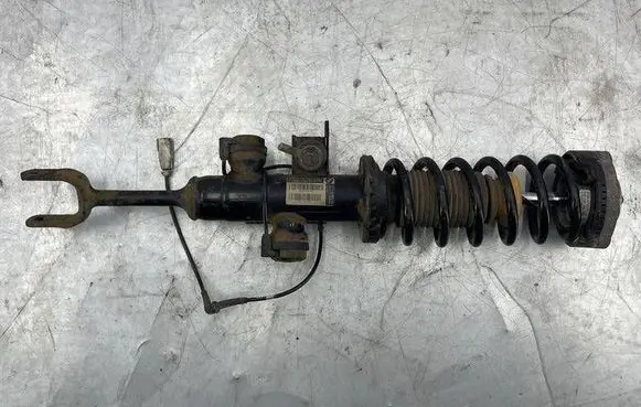 BMW 5 F10 F11 Front shock absorber with coil spring 6796978