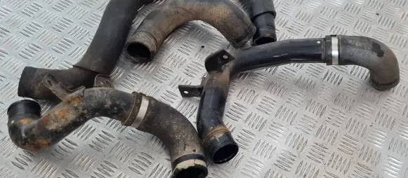 Ford Ranger Air intake hose/pipe