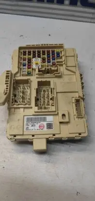 Hyundai Kona I Fuse module 91950J9072 9072200452