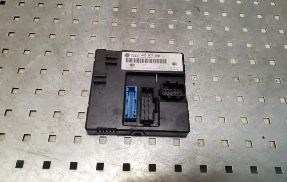 Audi A8 S8 D3 4E Comfort/convenience module 4E907289 4E0910289A