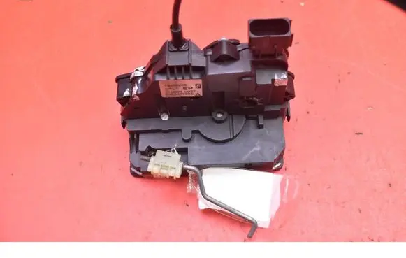 Opel Corsa D Rear door lock 13258267ER