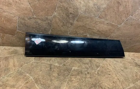 Porsche Panamera (970) Rear seat side bottom trim D1002808