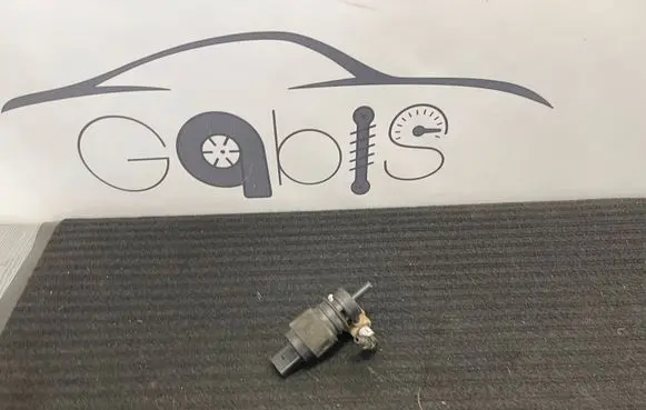 Porsche Macan (95B) Windscreen/windshield washer pump 1K6955651