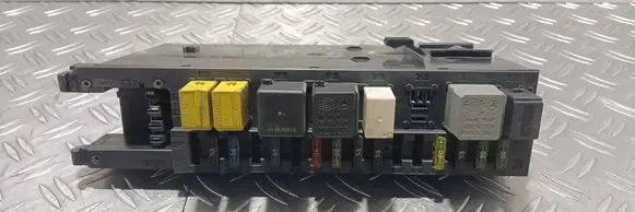 Mercedes-Benz C W203 Fuse module 2035453701 5DK00848643 00060511501550