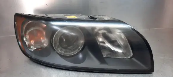 Volvo V50 Front reflector 