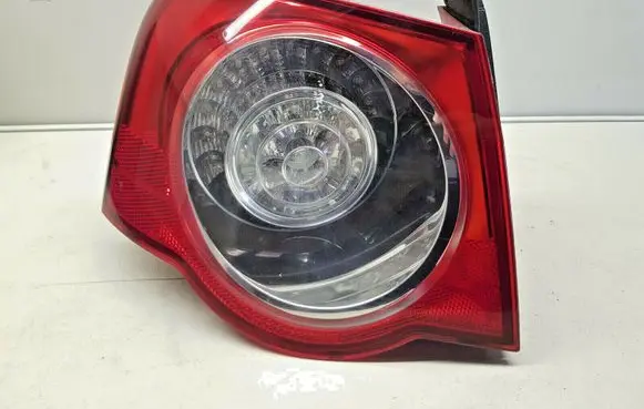 Volkswagen PASSAT B6 Rear/tail lights 3C5945095 nr5922