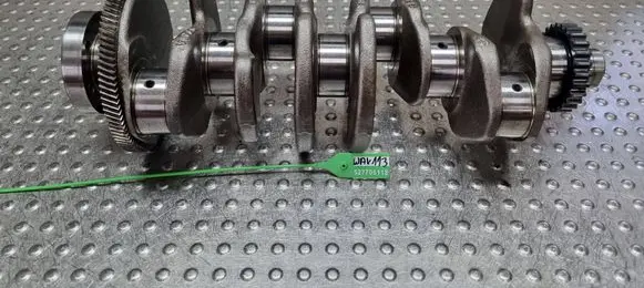 Audi A4 S4 B8 8K Crankshaft S27705113 04L