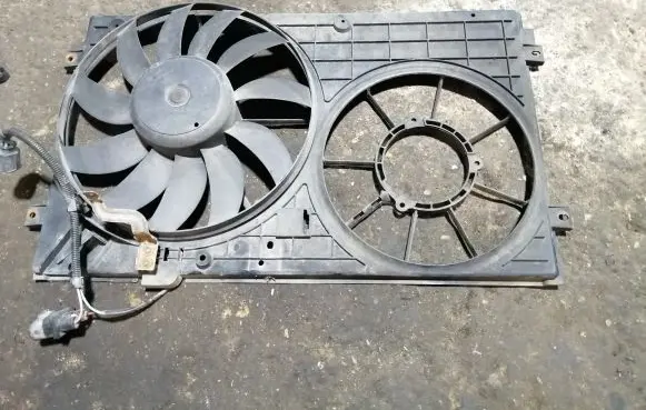 Volkswagen Caddy Fan set 1K0121207T
