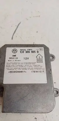 Volkswagen Polo Airbag control unit/module 1C0909605B 17010113F 5WK43124
