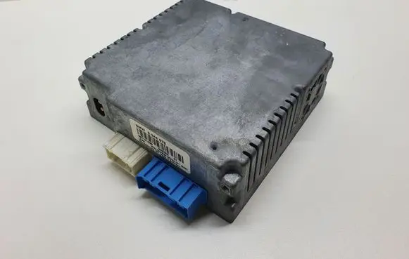BMW 5 E60 E61 Video control module 6944676 037101093