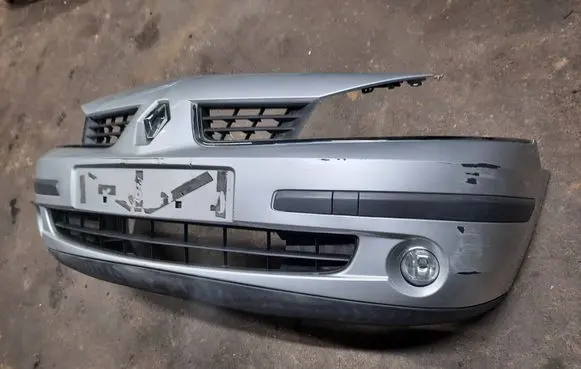 Renault Laguna II Front bumper
