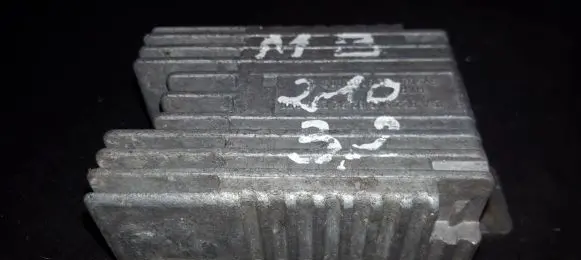 Coolant fan relay