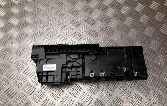 Mercedes-Benz V Class W447 Fuse box set A4475404326