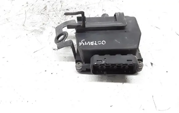 Skoda Octavia Mk2 (1Z) Turbo solenoid valve 1K0906279B
