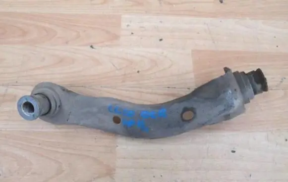 Renault Clio III Radiator mount bracket