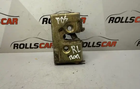 Volkswagen PASSAT B3 Rear door lock 357839015B