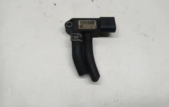 Volkswagen PASSAT B6 Exhaust gas pressure sensor 076906051B 03634647 51MPP0202
