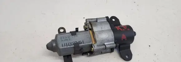 Chrysler Grand Voyager IV Sliding door motor 7746804602 032504120